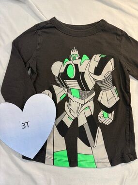 OshKosh B'gosh -  long sleeve cotton tee. Size 3T